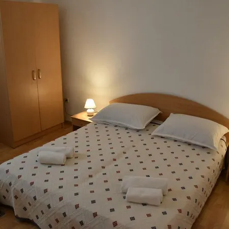 Mauro Appartement *